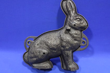 Griswold Cast Iron Rabbit Cake Mold