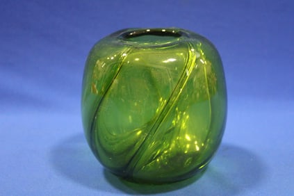 Signed Brian Lonsway Art Glass Green Swirl Vase