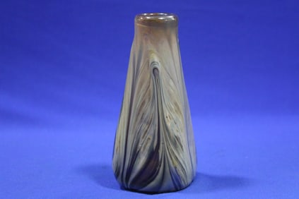 Signed W G Porter Art Glass Pulled Feather Vase