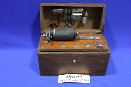 Quack / Doctor's Shock Treatment Machine