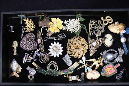 Vintage Costume Jewelry Mostly Brooches
