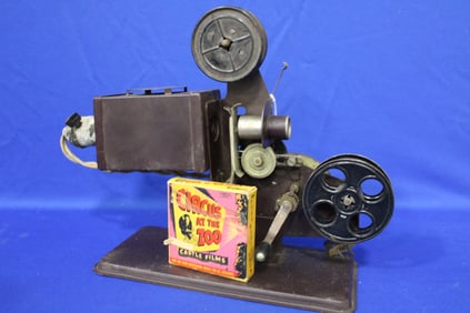 Antique16 MM Movie Projector
