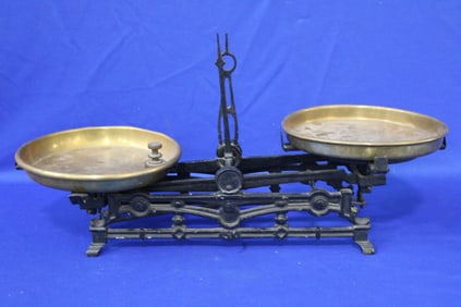 Antique Cast Iron Double Pan Balance Scale