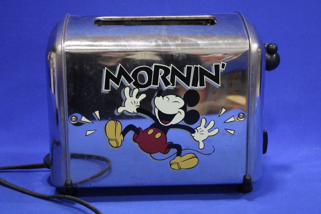 Disney Mickey Mouse Mornin’ Toaster With Sound (1 of 1)