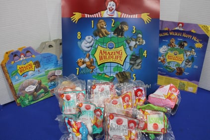 1994 McDonald's Amazing Wildlife Toys, Sign, Boxes