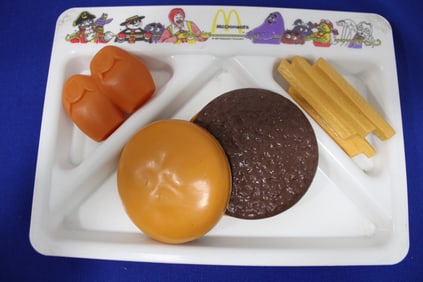 1987 McDonald's Divided Food Tray w/ Food