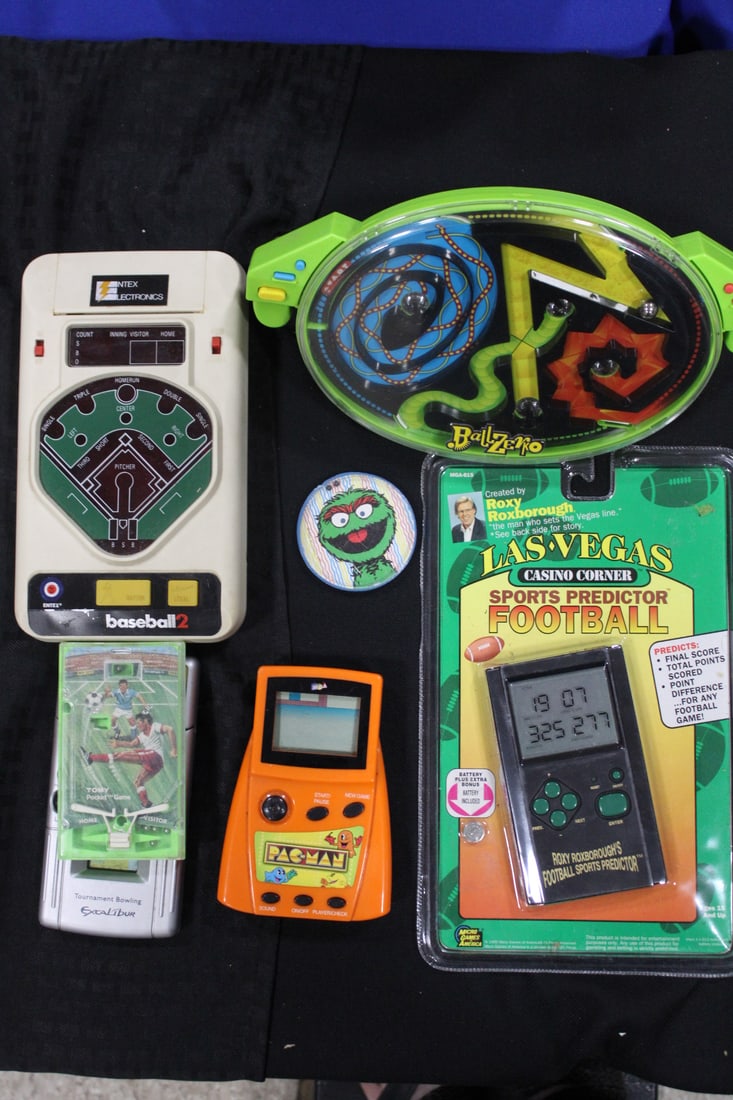 1994 McDonald's Under the Sea Adventure Game: 1994 McDonald's Under the Sea Adventure Game - lot of 7.