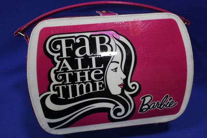 2010 Fab Barbie Make-up Case