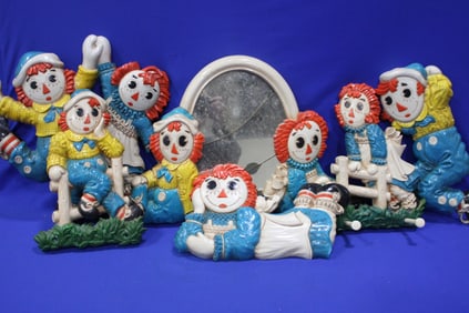 1977 Raggedy Ann & Andy Large Set of Wall Hangings