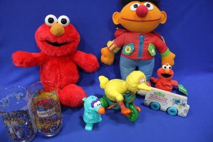 Sesame St Group - Bert, Ernie, Big Bird & More