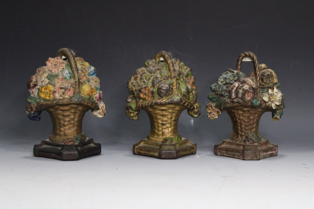 Cast Iron Floral Basket Bookends (1 of 1)