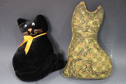 Vintage Sewing Pin Cushions  Cat / Kitten