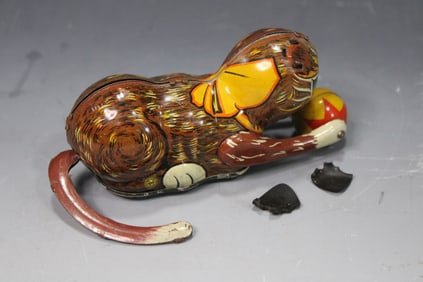 Marx Tin Wind-Up Cat with Ball