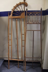 Pair Stick & Ball Easels