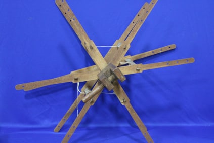 19th Primitive Yard Winder / Swift w/ Clamp