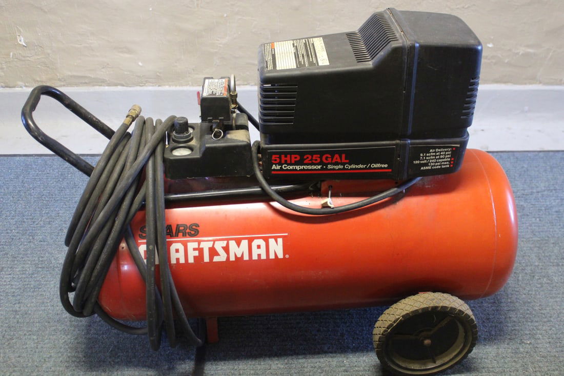 Sears Craftsman Air Compressor Like New (1 of 5)