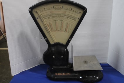 Dated 1948 Blue Enameled Toledo Scale