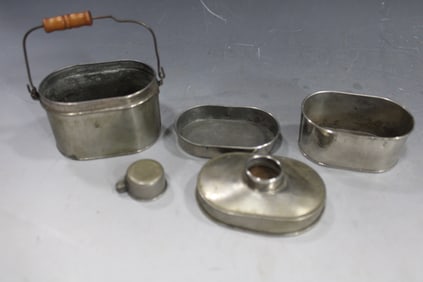 Miniature / Salesman's Sample Miner's Lunch Pail