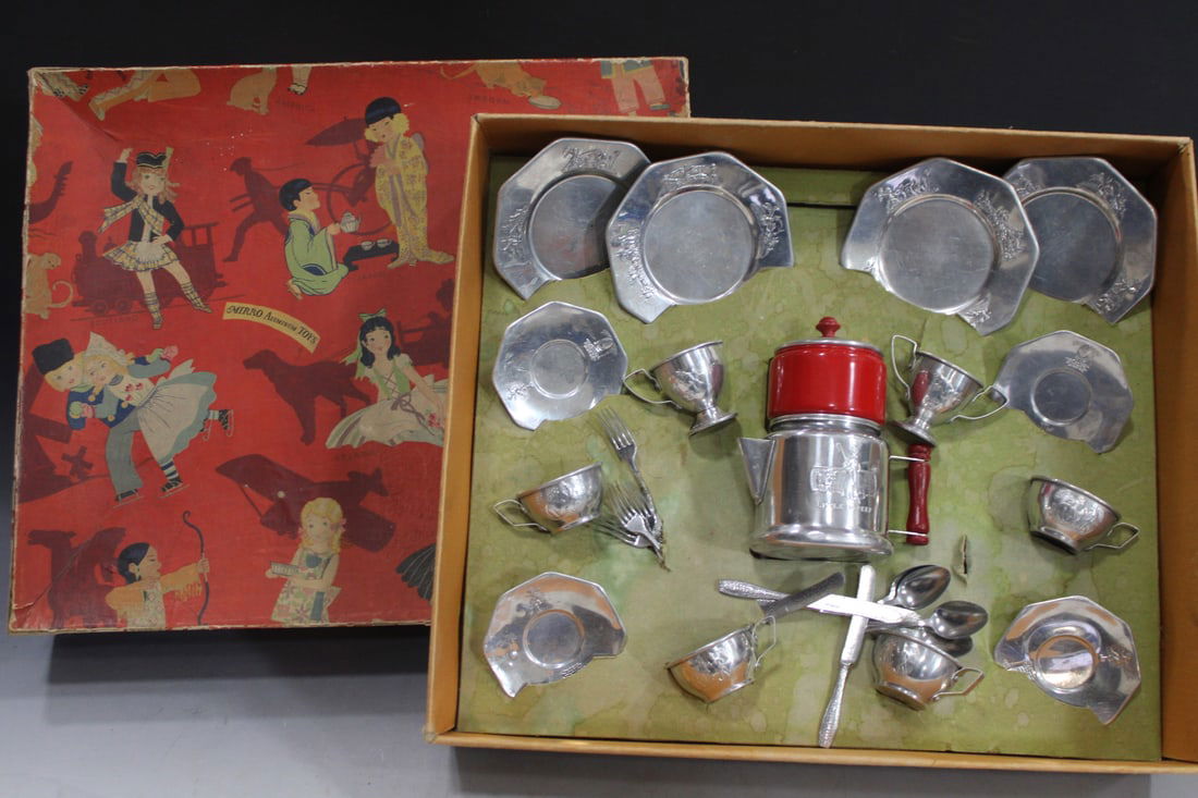 Rare 1940-50 Child's Mirro Aluminum Coffee Set in/Box (1 of 1)