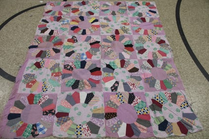 Dresden Plate Quilt Top