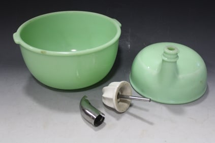 Jadeite Fire-King Electric Mixer Bowl & Juicer