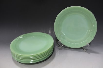 Lot of 8 Jadeite Fire-King Dinner Plates