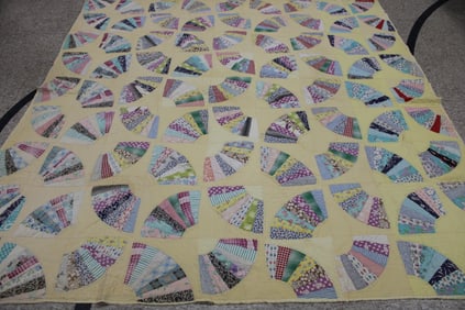Antique Fan Quilt