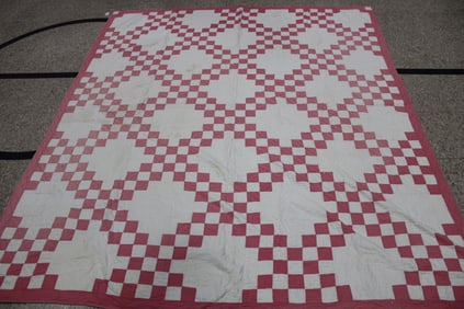 Double Irish Wedding Ring Quilt