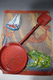 Rare 1940s Ohio Art Sand Mold on Original Card