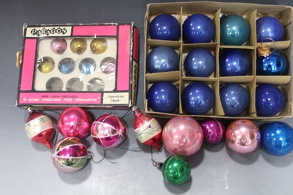 Boxlot of Feather Tree Small Ornaments in Boxes