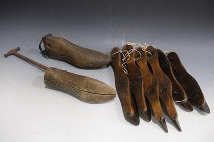 Early 1900s Wooden Skates, Shoe Forms & Stretcher