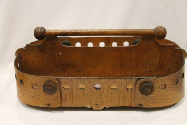 Bentwood Shaker Tote: Bentwood tote, Shaker, sewing or utensil tote, all original, 11 1/2" L x 8" W.