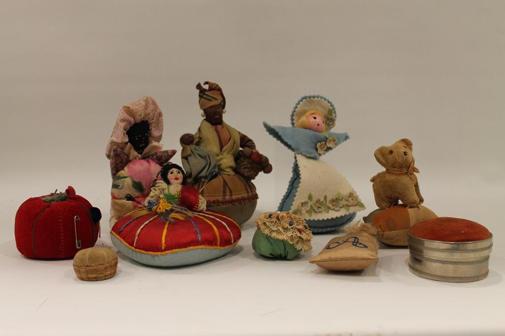 Group Misc Sewing Pincushions: Various styles and sizes group of misc sewing pincushions.