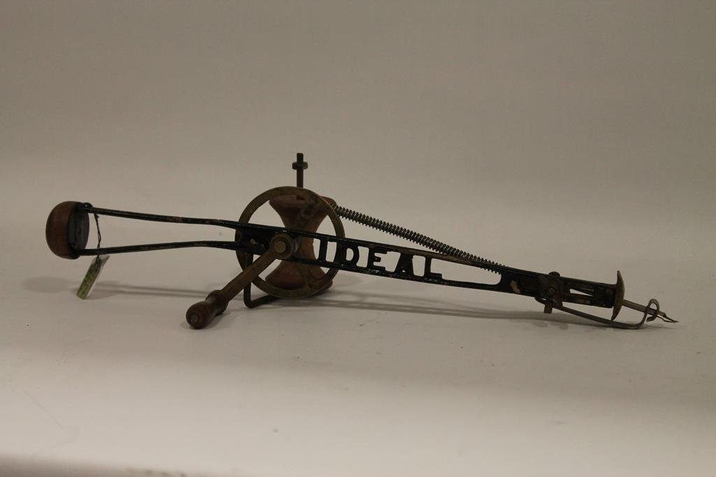 Ideal Rug Hooker Tool: Ideal hooked rug tool.