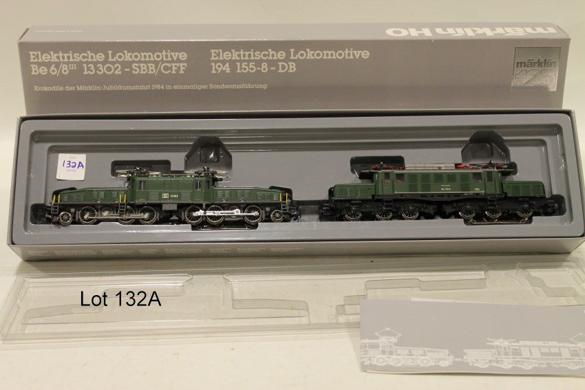 Marklin HO 3300 Pair Locomotives: In original box, 194 155-8 and 13302