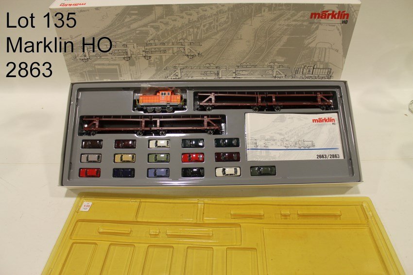 Marklin HO 2863 Volkswagen Auto Transport Train,: In original box. DHG 700 C Industrial Locomotive, 2 Double Auto Transport Cars