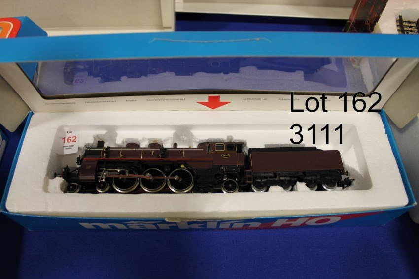 Marklin HO 3111 Locomotive & Tender: In original fitted interior, box with new label affixed over old one