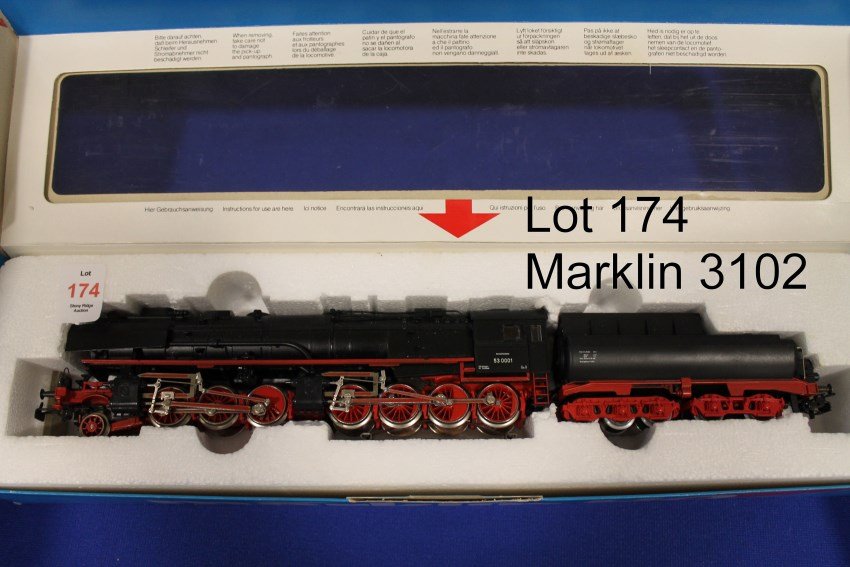 Marklin HO 3102 Locomotive & Tender: In original fitted interior, box with original label
