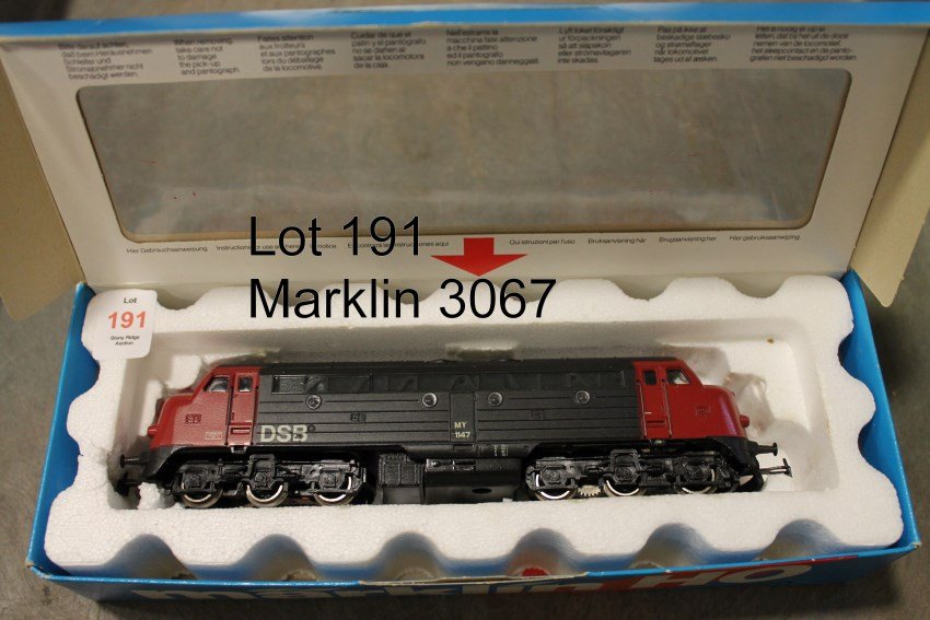 Marklin HO 3067 Locomotive: In original box, in original fitted interior, box with new label affixed over old one