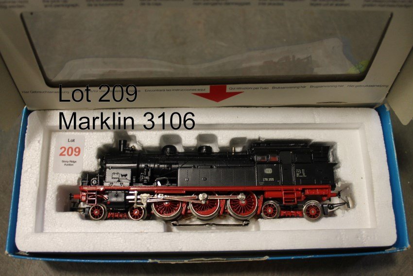 Marklin HO 3106 Locomotive: In original box, in original fitted interior, box with new label affixed over old one.
