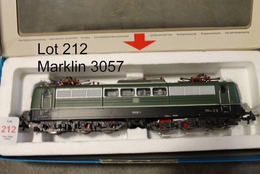 Marklin HO 3057 Locomotive: In original box, in original fitted interior, box with new label affixed over old one.