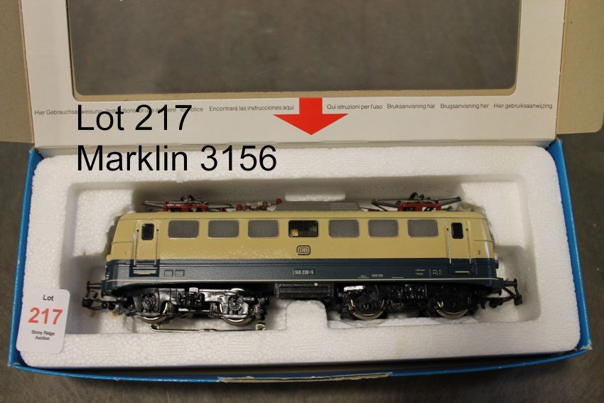 Marklin HO 3156 Locomotive: In original box, in original fitted interior, box with new label affixed over old one.