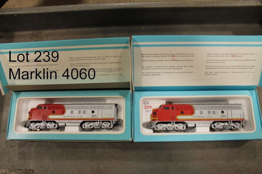 2 Marklin HO 4060 Locomotives: In original boxes