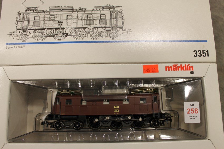 Marklin HO 3351 Locomotive: In original box