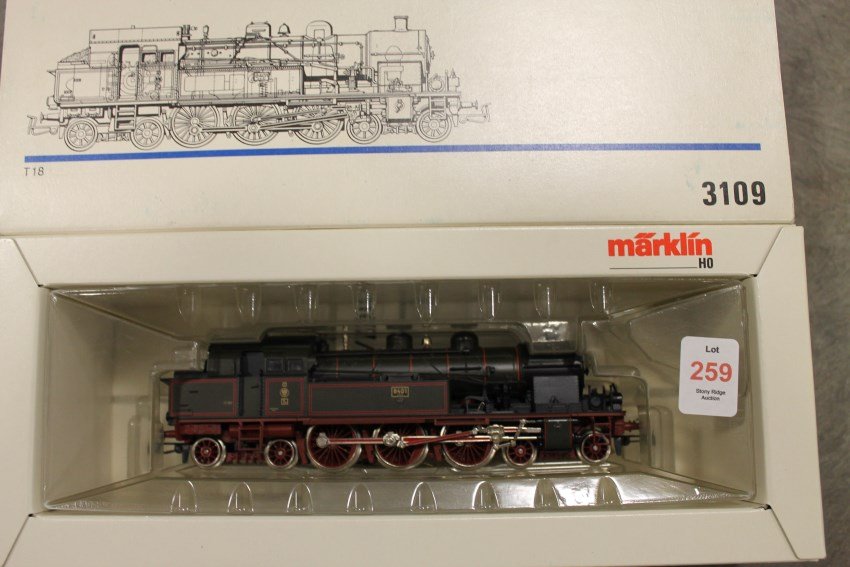 Marklin HO 3109 Locomotive: In original box