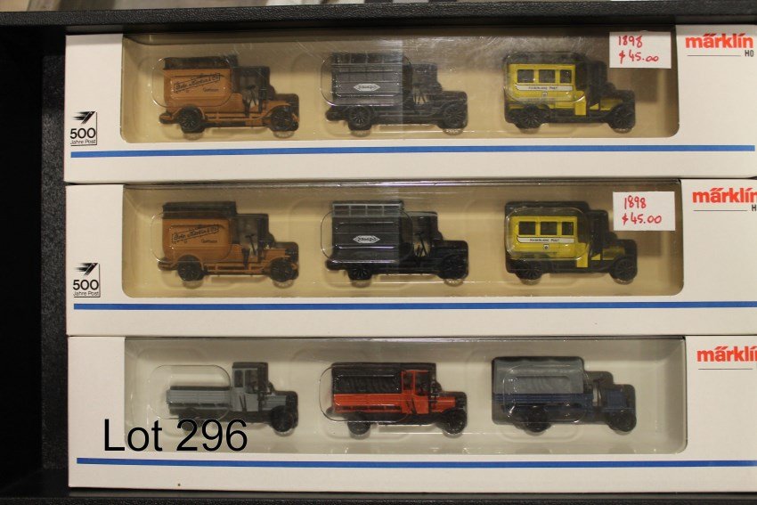 Marklin HO 1898, 1899 Trucks: 3 sets of 3 historical replica trucks in each box, In original boxes, 2 x 1898