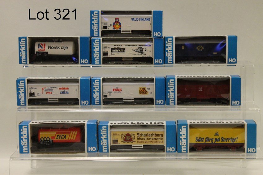 Marklin HO 10 RR Cars In Original Boxes: 4568, 4408, 4561, 4409, 4560, 4483, 4565 plus 3 un-numbered cars