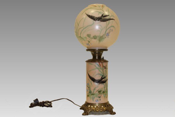 Hand-Painted Gone with the Wind Lamp - Birds: Hand-painted gone with the wind lamp, birds, electrified, 20 3/4" plus chimney.