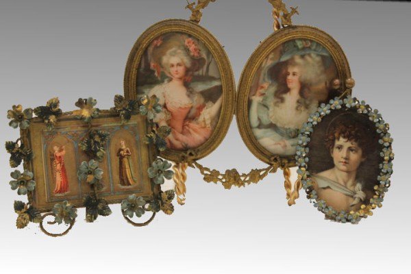 3 1920s Small Picture Frames (1 of 4)