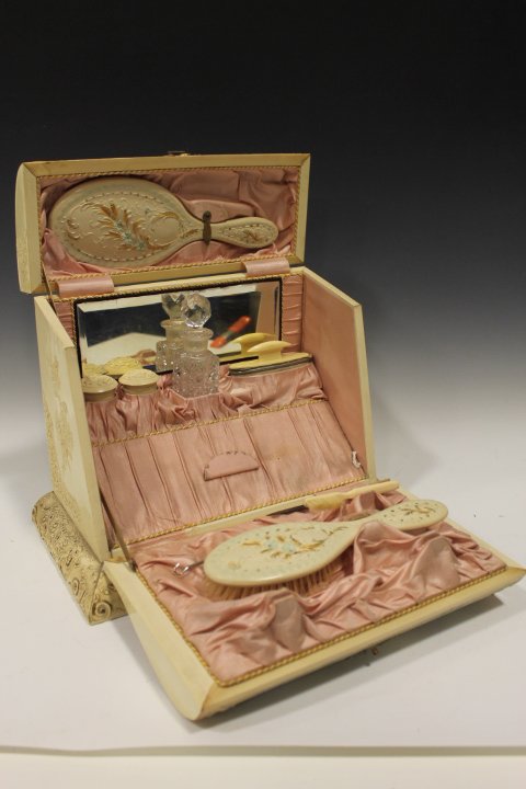 Victorian Celluloid over Wood Dresser Box (1 of 6)